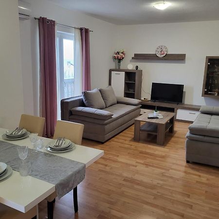 Apartmani Goga Starigrad Exterior photo