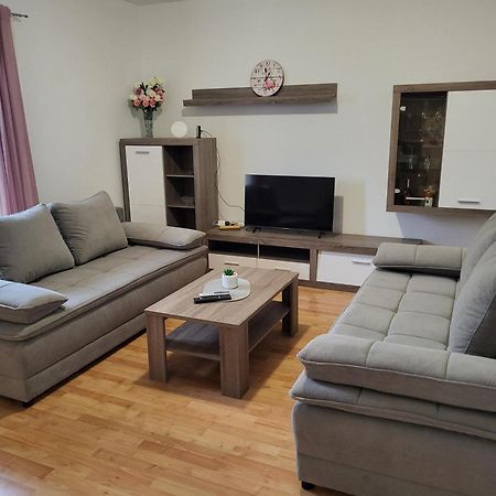 Apartmani Goga Starigrad Exterior photo