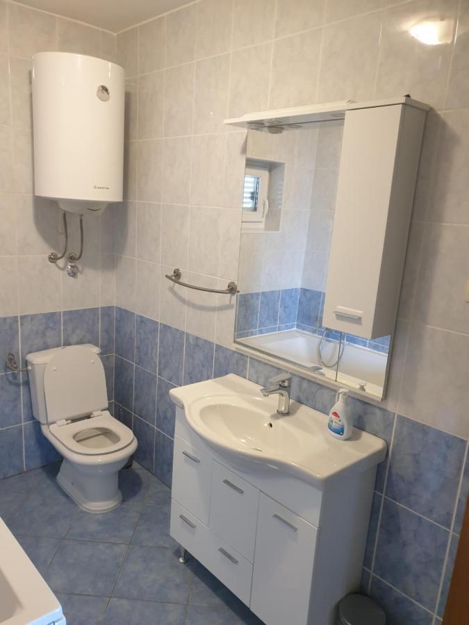 Apartmani Goga Starigrad Exterior photo